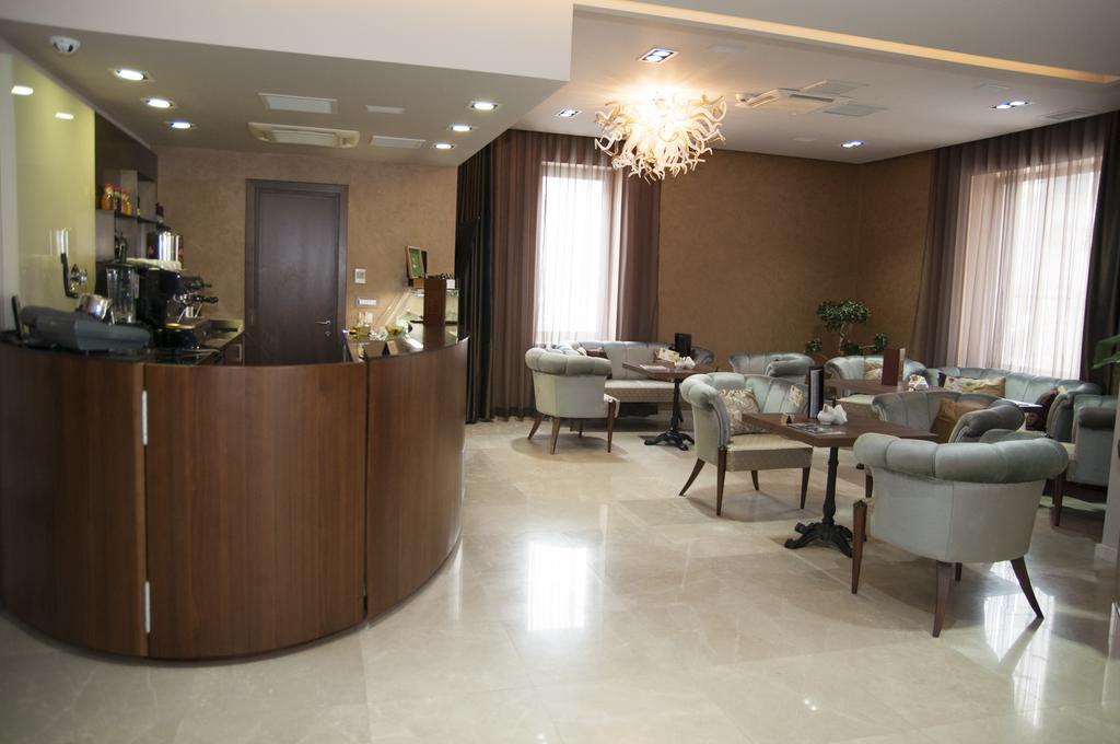 Premier Palace Spa Hotel Bükreş Dış mekan fotoğraf The lobby of the hotel