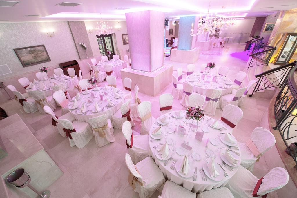 Premier Palace Spa Hotel Bükreş Dış mekan fotoğraf The interior of the restaurant